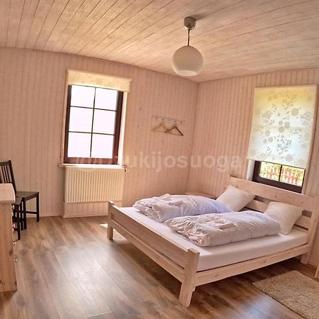 Gasthaus Dzukijos Uoga Virsurodukis Exterior foto